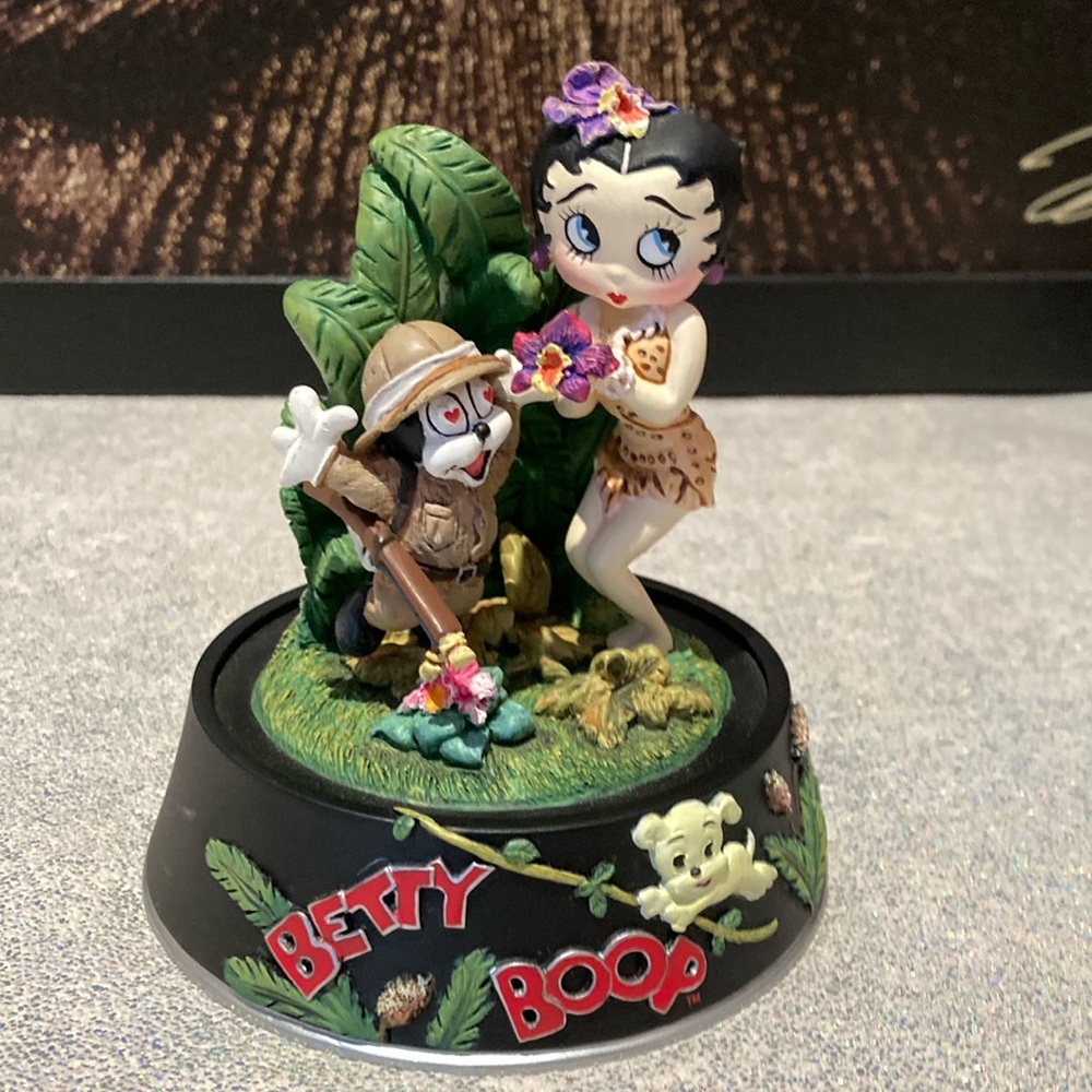 Betty Boop Boop of the Jungle Hand-Painted